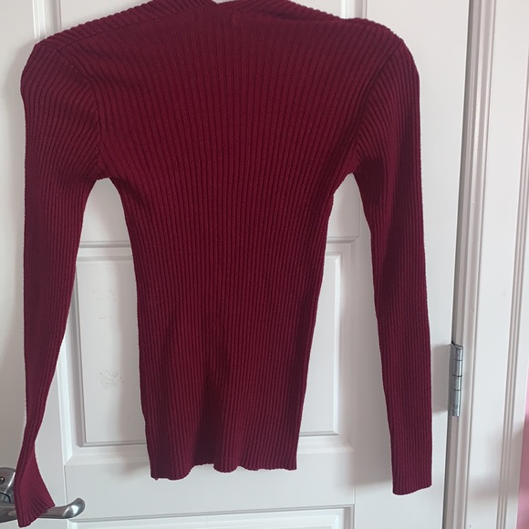 Ribbed Fitted top - Picture 2 of 3